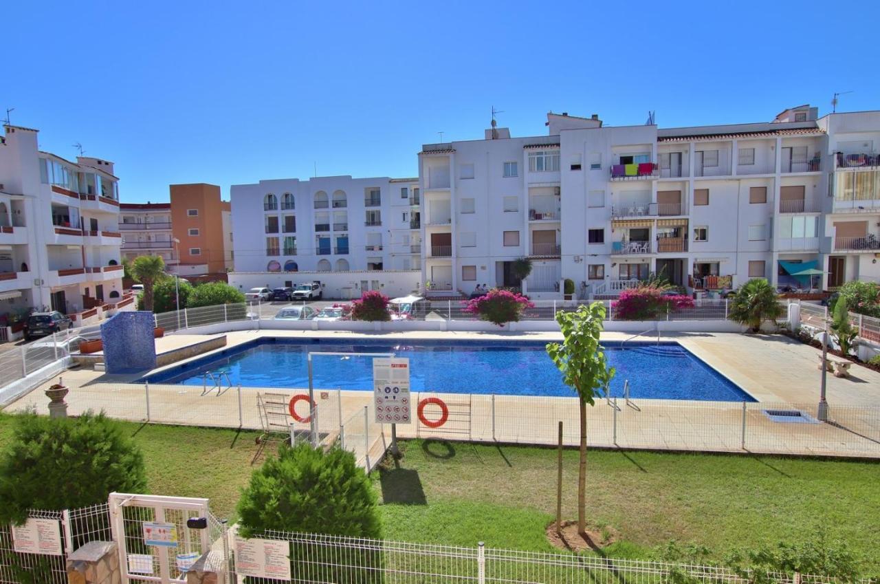 Ferienwohnung Apartamento Welcs -013- Con Terraza Y Piscina Empuriabrava Exterior foto